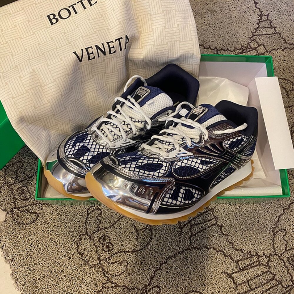 Orbit Runner Sneaker EU 45